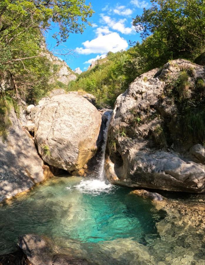 La Dimora Del Viandante - Como Lake Mandello del Lario Bagian luar foto